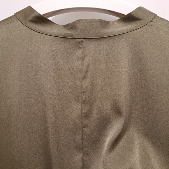 Eileen Fisher Sand-Washed Silk Charmeuse Mandarin-Collar Tunic Olive Size 1X - Picture 6 of 12